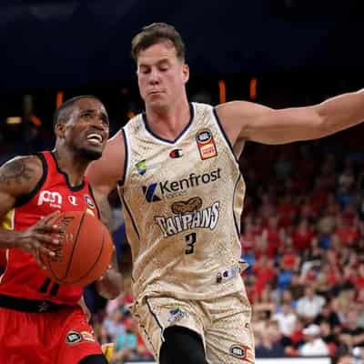 Taipans strike in double overtime to stun Wildcats