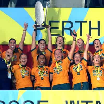 Aussie rugby women win Perth Sevens as men lose final