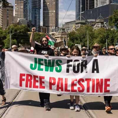 Dissenting Jews add voice to Gaza protest