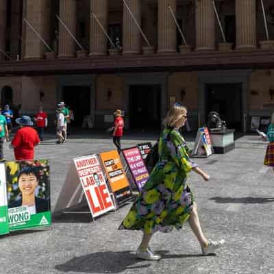 Caution urged over polls as Labor bleeds support