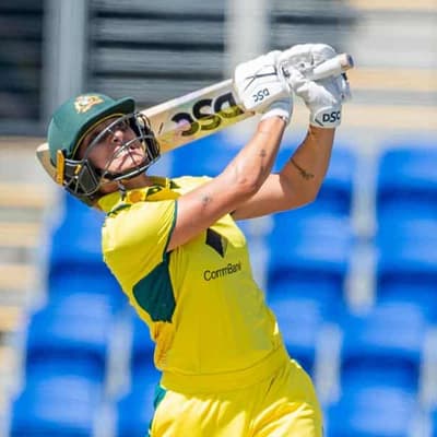 Ashes foe gets WPL revenge over Gardner and Mooney