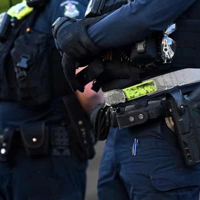 Top cop warned of huge job as leadership crisis deepens