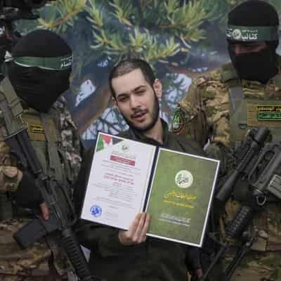 Israel postpones prisoner release over Hamas ceremonies