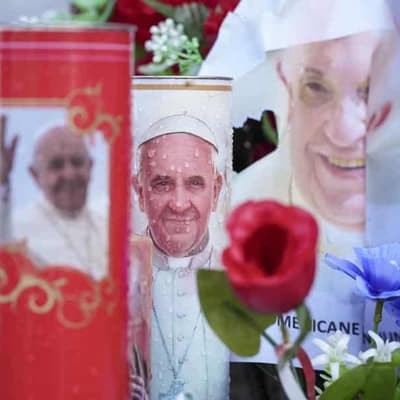 Pope Francis resting as he continues pneumonia recovery