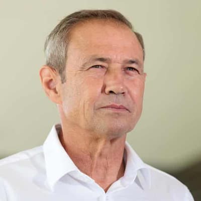 Claims of healthcare crisis as state election nears