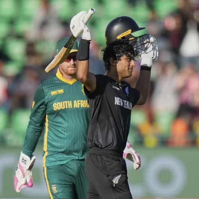 NZ cane South Africa to set up India Trophy final date