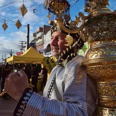 Global food bazaar helps eat into discrimination