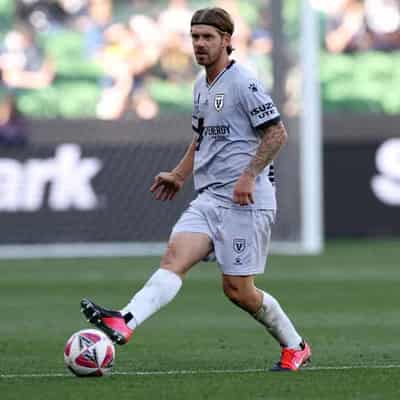 Macarthur triumph over Reds in nine-goal classic