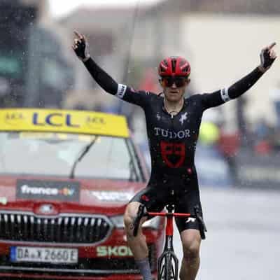 Aussie Storer wins in the snow in the 'Race to the Sun'