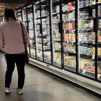 Shoppers and treasurer try to stretch budget dollar