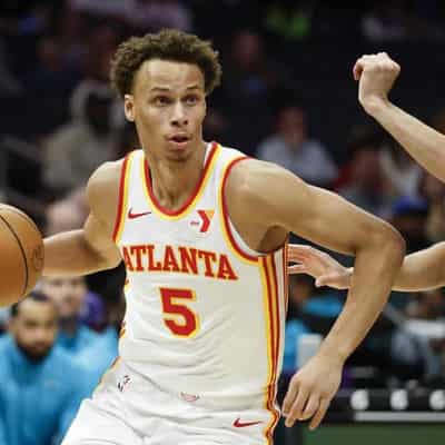 Daniels proves a steal as Hawks trounce Hornets