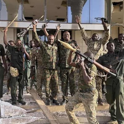 Sudanese army claims it's retaken presidential palace