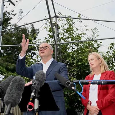 PM warns of 'heavy fines' for supermarket price gouging