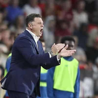 Spiralling Adelaide need to find a way to win: Veart