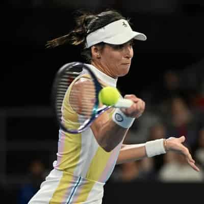 Tomljanovic recovers, into Charleston Open second round
