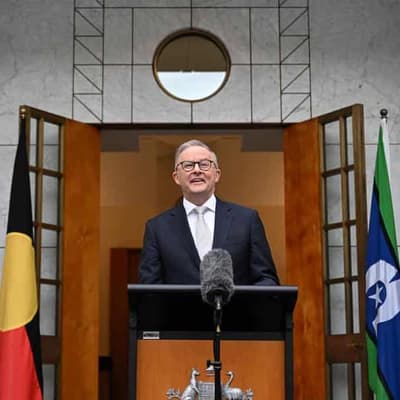 Australian flag falsehoods target Albanese's election announcement