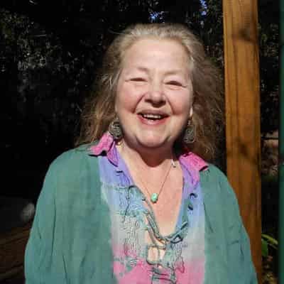 Tributes flow for Phryne Fisher author Kerry Greenwood