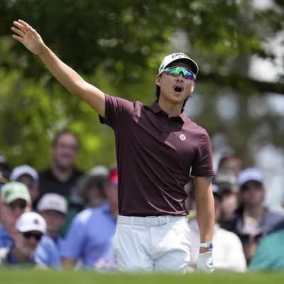 Min Woo Lee listening after copping Masters lessons