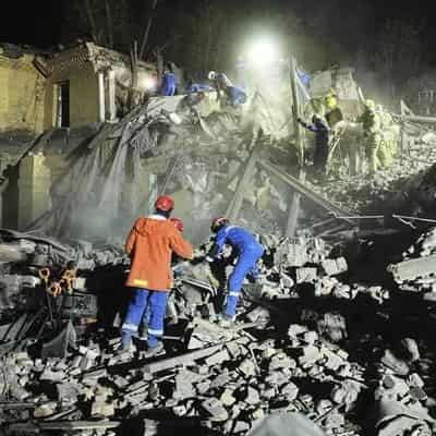 Russia, Ukraine trade blame over faltering peace moves