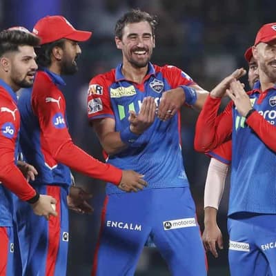 Narine shines as Starc's treble fails to save Capitals