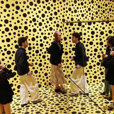 Last-minute election arts boost with gallery pledge