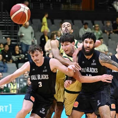 Boomers' comeback falls short, Opals outclass NZ