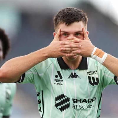 United striker fit, City's Socceroo in doubt for final