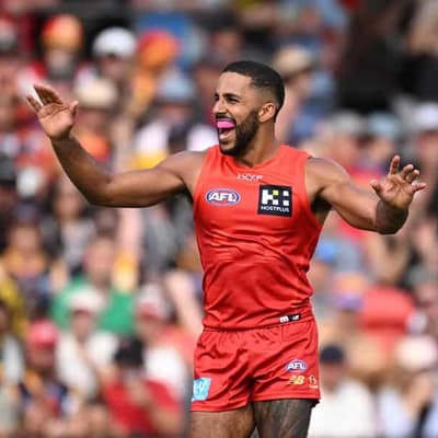 'All gas, no brakes' as Miller and dad inspire Suns