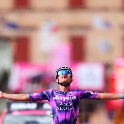 Happy Plappy! Aussie star solos to glory at the Giro