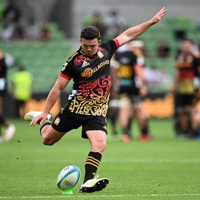 Steelers storm their way into Japan Rugby semi-finals