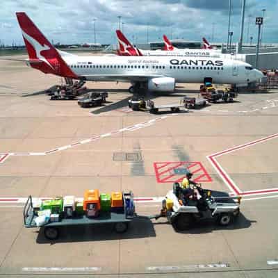 Qantas apology for sackings 'wholly hollow'