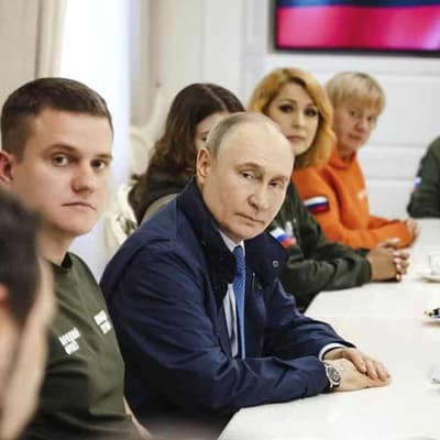 Putin visits Kursk for first time since Ukraine ejected