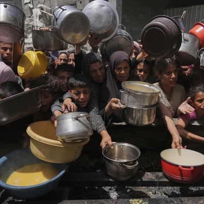 Israeli strikes kill people guarding aid trucks: Hamas