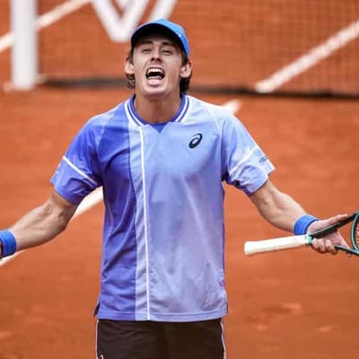 'Demon' sounds the battle cry for Aussies in Paris