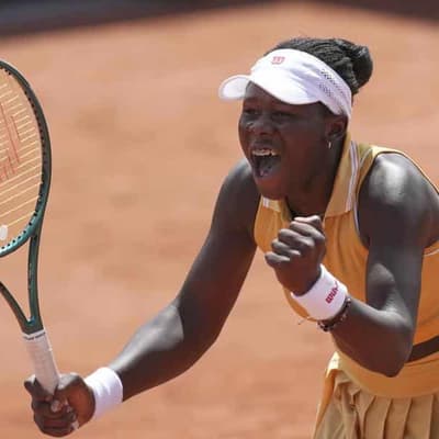 Sabalenka's first-day warning as Canada teen wows Paris