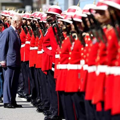 King expresses love for 'strong and free' Canada