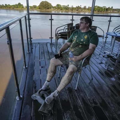 King offers deepest possible sympathy for flood victims