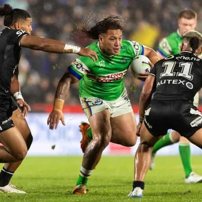 Raiders eye winning send-off for record-breaker Papalii