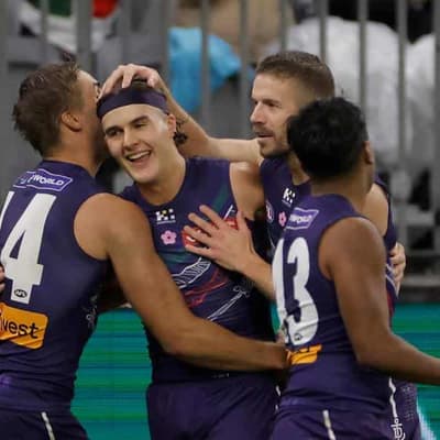 Bad news for Melbourne clubs as Dockers lock away star
