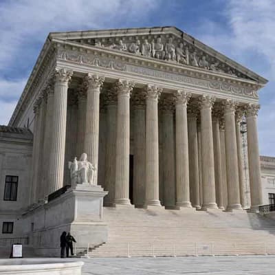 Top court limits judges' powers on US-wide injunctions
