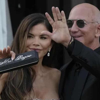 Final bash set to end lavish Bezos wedding party