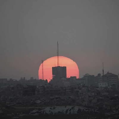 Trump urges Hamas to accept Gaza ceasefire proposal