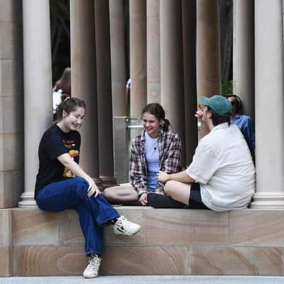 Uni debt relief set to benefit richer students more