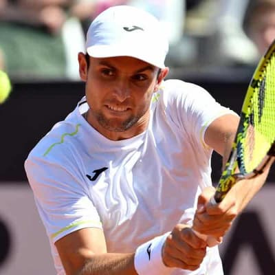 Vukic hopes the touch of grass will be Sinner's undoing