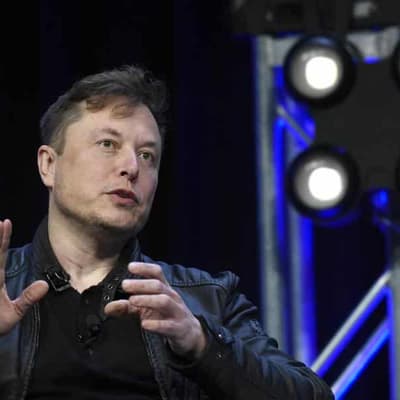 Trump labels Musk forming political party 'ridiculous'