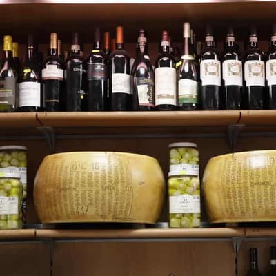 Trump intensifies trade war with threat of new tariffs