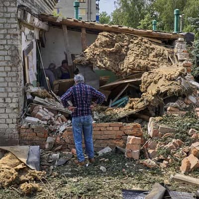 Russia hammers west Ukraine with drones and missiles