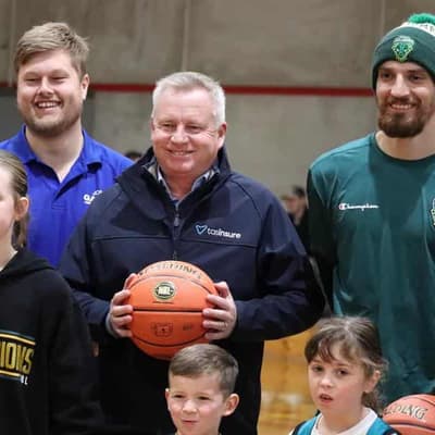 Minority government major issue as leaders court voters