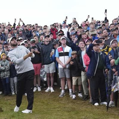 Supreme Scheffler being hunted by Harman at Portrush