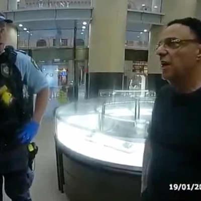 Jury discharged in trial over faked jewel heist